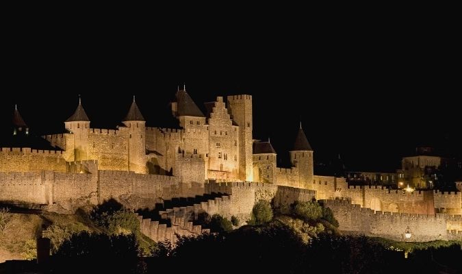 La cité de Carcassonne de nuit